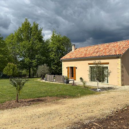 Gite Des Petites Fayes Sud La Douze Екстер'єр фото